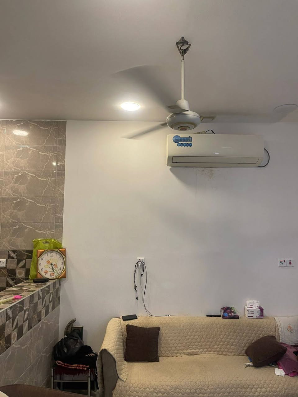 دار للبيع الزعفرانية  شارع الكهرباء زراعي دور الشرطة قرب أسواق جدو
زراعي سند 25 قرار محكمة 
المساحة 100م  طابق واحد فقط
السعر 54 بي بمجال بسيط 
بيع نقد فقط لاقسط ولامقدمه نقد فقط 
*********** للاستفسار
