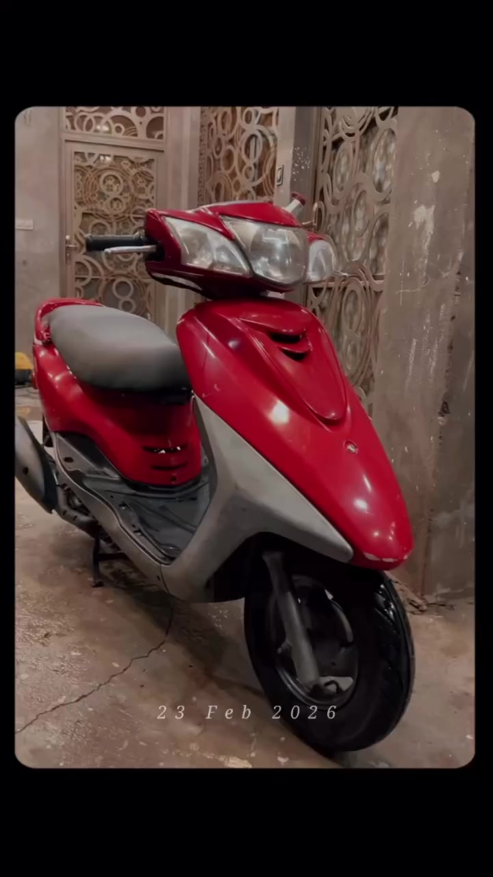 سلام عليكم بريز ببغاء للبيع لدراجه مكفوله كفاله عامه صارله شهر من نازله من لرمبه ماشيه 79ا الف وبلعراق ماشيه 8000 كفراته ختم واحد ولمحرك مكفول ( لدراجه مكفوله )من الاخير ولسعر: مليون و50 وبيه مجال حك الجيه لعنوان :جسر المثنى قرب الجزيره السياحيه للأستفسار *********** خاص او واتس اب
