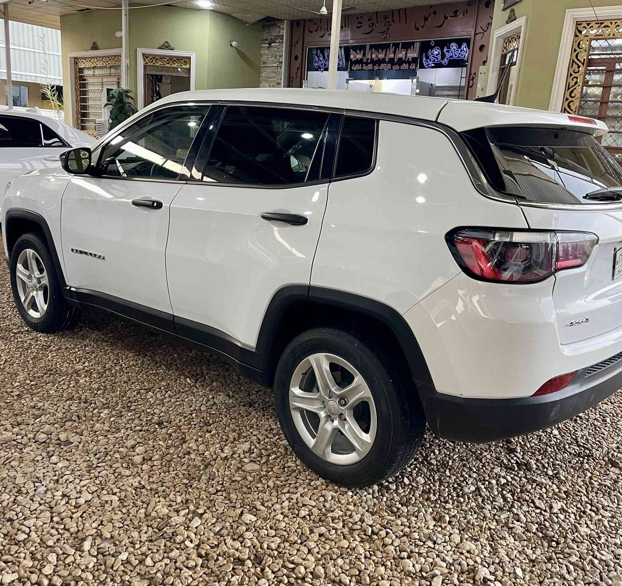 من رخصة الادمن
جيب كومباس 2023
 (فحص مؤقت )
ماشيه 33 الاف
تبريد خلفي
بصمه تشغيل وابواب  
تحكم ستيرن 
رادارات 
محرك 2000 
توقف تلقائي 
حساسات 
كامره 
شاشه كبيره كار بلي 
نقطه عميات 
اشاير بالمري 
تحديد مسار 
السياره جاهزه مابيها اي نقص
حادثها فقط بنيد تبديل بلادي  بدون ايرباك
السعر 140 قفل بدون عمله ماكو هيج سعر 
بابل شوملي
اتصال ‭***********‬
عنوان بابل شوملي
