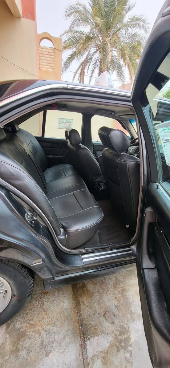 بي إم دبليو 525 (BMW) للبيع
​الموديل: 1993 (وارد ياباني)
​المحرك: 525 (أصل محرك وبليتة)
​الرقم والسنوية: رقم جديد، سنوية مجددة لغاية 2030 (تحويل مباشر - سليمانية)
​المواصفات وحالة السيارة:
​البدي: بدون أي ضرر (حادث)، مصبوغة عام بالكامل لأجل الجمالية فقط.
​الدواخل: نظيفة جداً، كشنات جلد بحالة ممتازة (السيارة وضع شركة بلادي).
​الكير والمحرك: شرط الفحص.
​الخدمات: تبريد وتدفئة شغال وبكفاءة.
​الصدر والحدادية: كلها جديدة.
​الإطارات: تخم تاير وويل جديد (مصارله أسبوع من ركبتهن).


**إذا كنت صاحب هذا الإعلان وتريد حذفه لأي سبب، رجاءا أرسل رسالة إلى الدعم الفني**