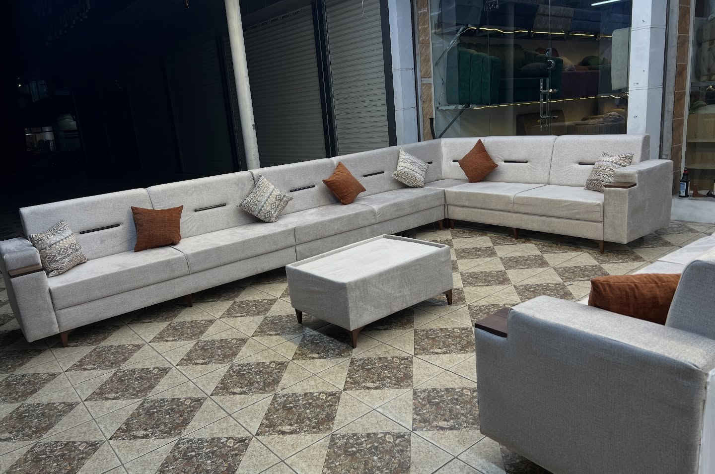 موبيليات الصنوبر 🌲

حيث الجودة ✅

والضمان 💯

‎ ♦️قماش تركي اصلي 

‎♦️سفنج ضغط عالي 

‎♦️خشب درجة اولى 

‎📣 دقة ✨ نضافة ✨ جودة ✨ ضمان ✨ فقط لدى موبيليات الصنوبر 🌲😍

‏‎♦️جميع الموديلات والعمل خاص بموبيليات الصنوبر 

الجودة قبل العمل فقط لدينا 💯

‏‎♦️ديوان تركي حسب طلب الزبون 

‏‎📍العنوان :كركوك شارع الحسابات -قرب دائرة التموينية -بجانب حلويات بتام 

‏‎واتساب📌***********للاستفسار الاتصال 📞
