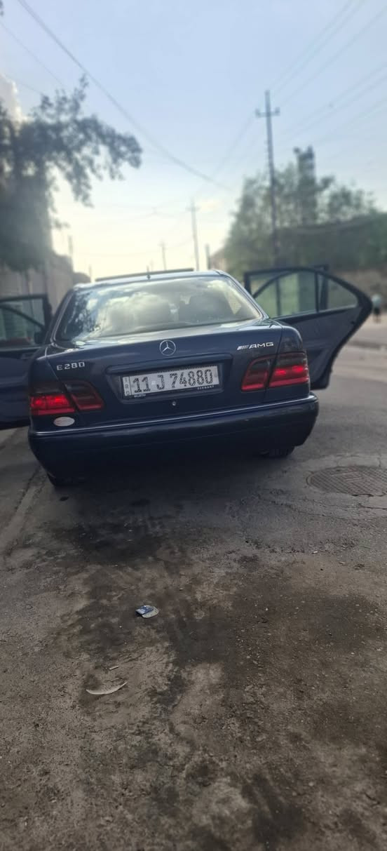 السلام عليكم ام عيون موديل ٩٧ كير محرك تخم تاير صدر تبريد خير من الله سياره نظيفه مامتعوبه داخله جديد ترايك ٢٦٠ وين مايعجبك على ايدي مامتعبه ادامه كل شهر سياره نصبته احله من صور سعره ٩٥ وبيه مجال بسيط مكانه بغداد العبيدي ***********  بسمي
