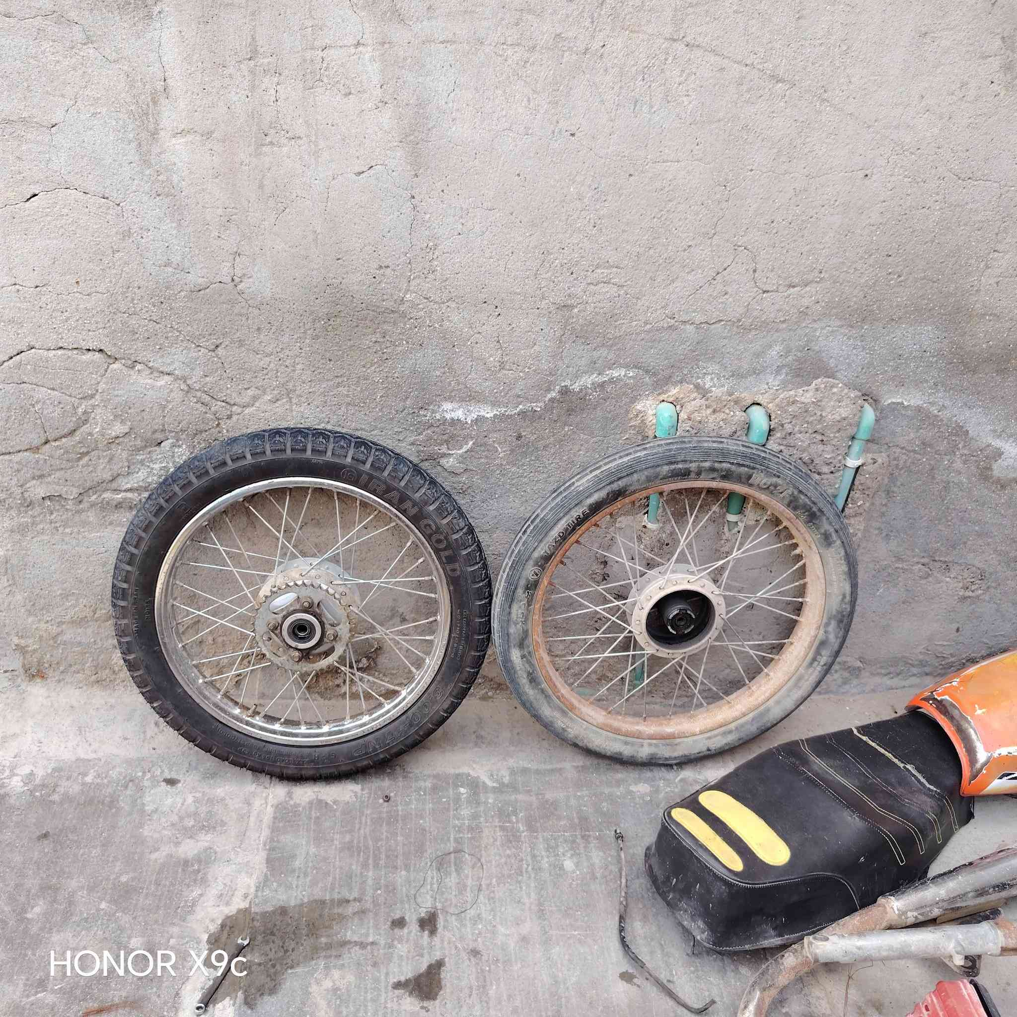 سلام عليكم شباب دوات دراجه كامله قيم وخذهن بكاني كوت***********
