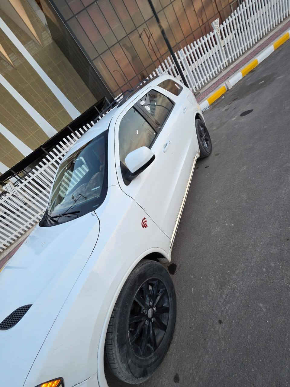 بسم الله الرحمن الرحيم
#للبيع_________دوج_دورنكو 
 #الفئة: دورنكو
#الموديل:2016 اصل
#اللون: ابيض
#اللوحة: ذي قار بأسمي مداور ثاني يوم 
#تفاصيل سونار : تبديل جاملغ وبنيد فتح وتقسيم براغي صندوق 
صبغ هلال خلفي ع كد الدحجه
غض النضر عن البارد وتكحيل 
سياره جاهزه
_____________________
#الــمــواصــفـــات :-
{} محرك 6 سلندر 3600 مبدل بستم 14 
{} كاميرا دواره ستيرن
{} شاشه صغيره 
{} تبريد ❄️ 3 قطع منفصل
{} لايت زنون + حاجب لد
() شفتات ستيرا
{} منافذ USB 📲
{} سستم صوت متكامل🔊
{} تحكم ستيرين جهتين🚀🚀
{} نضام ABS مانع انزلاق🛑
{} كشنات جلد مشمشي
{} بصمة 👍🏻
{}دفع خلفي) 🚙
{} ثلاث وضعيات قياده🏎️
{} ايكو🍀
{} مانع انحدار
{}سبورت🏎️
{}  اوتو ستوب
___________________________
#العنوان: ناصريه شارع يا حسين 
الاتصال على الرقم ***********
سعر ١٩٠ بيها مجال بسيط
