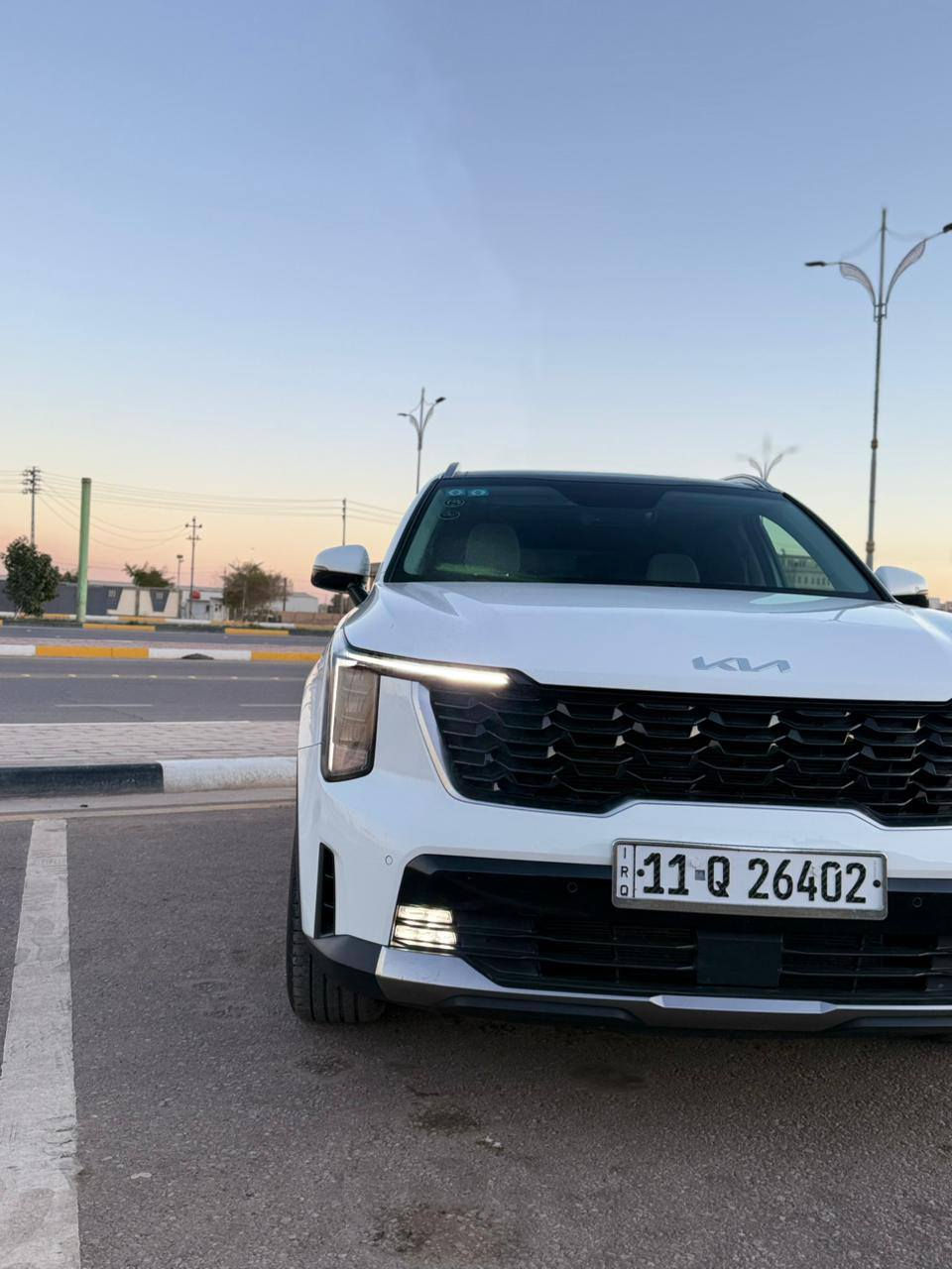 سلام عليكم 
كيا سورينتو
موديل 2024
🚘 خليجي‏‎
للبيع 

فول واحد علا واحد
بانوراما 
مكفوله كفاله عامه سونار مرفق بل منشور
اي ملاحظه مابيه 
سياره جديده 
بل عافيه على ياخذه
KIA SORENTO 2024

‼️ ضمان 5سنوات او 100الف كيلو متر ‼️--كامرات عدد-2   🔥

🚘 خليجي 

🚘 ماشية27 الف  

🚘 موديل 2024

⚙️ حجم المحرك 6سلندر 3500

⚙️ مرتبط بناقل حركة أوتوماتيك

🔑 مفتاح التشغيل بصمة عدد 2

     

🚗 فتح الصندوق كهرباء 

🚗 دفع ثنائي FWD 

‼️ اريل نفكيتر 

📍حساسات أمامية 

📍حساسات خلفية 

💡لايت زينون + LED 

🔦 كشافات 

🔦️ بك لايت LED 

🚘 قبضات أبواب من الألمنيوم

🚘 دخول بصمة ذكي 

🛞 ويل كب 19

🛞 4 دسك

✨️ اشارة في المرايا الجانبية 

✨️ المرايا قابلة للطي كهرباء

🌧 ماسحة خلفية +حساس مطر 

كشاف ضباب 

🎈عدد AIR BAG 2

🚗 ا ABS 

🖥 دشبول شاشة ديجيتال 

🖥 شاشة Apple Car play 

📷 كاميرا دوارة 360

💡الانارة الداخلية LED 

⭕️ مقود جلد حياكة 

🛣 مثبت السرعة Cruise 

🎶 المودات والاوامر الصوتية

🎶 ا Bluetooth / T YPCE  

🔋شاحن هاتف Wireless 

⚡️مخرج منفذ الطاقة 

🔍فحص نظام السيارة 

💺تتسع المقصورة ل 7 ركاب

💺المقاعد مخمل لون أبيض  فول كهرباء

💺حركة المقاعد الامامية كهرباء

👶 مثبت مقعد الطفل ISOFIX

❄️ تبريد شاشة لمس مناخين منفصلين 

❄️ 3 قطع تبريد 

🚘 أوضاع القيادة Drive Mode 

⛷️ نظام مانع الانزلاق 

⛰️ نظام نزول المنحدرات 

🟩 السعر المطلوب  _ ( 330$ )💸

لاستفسار الاتصال ع الارقام التالية 📲📲
***********
***********
