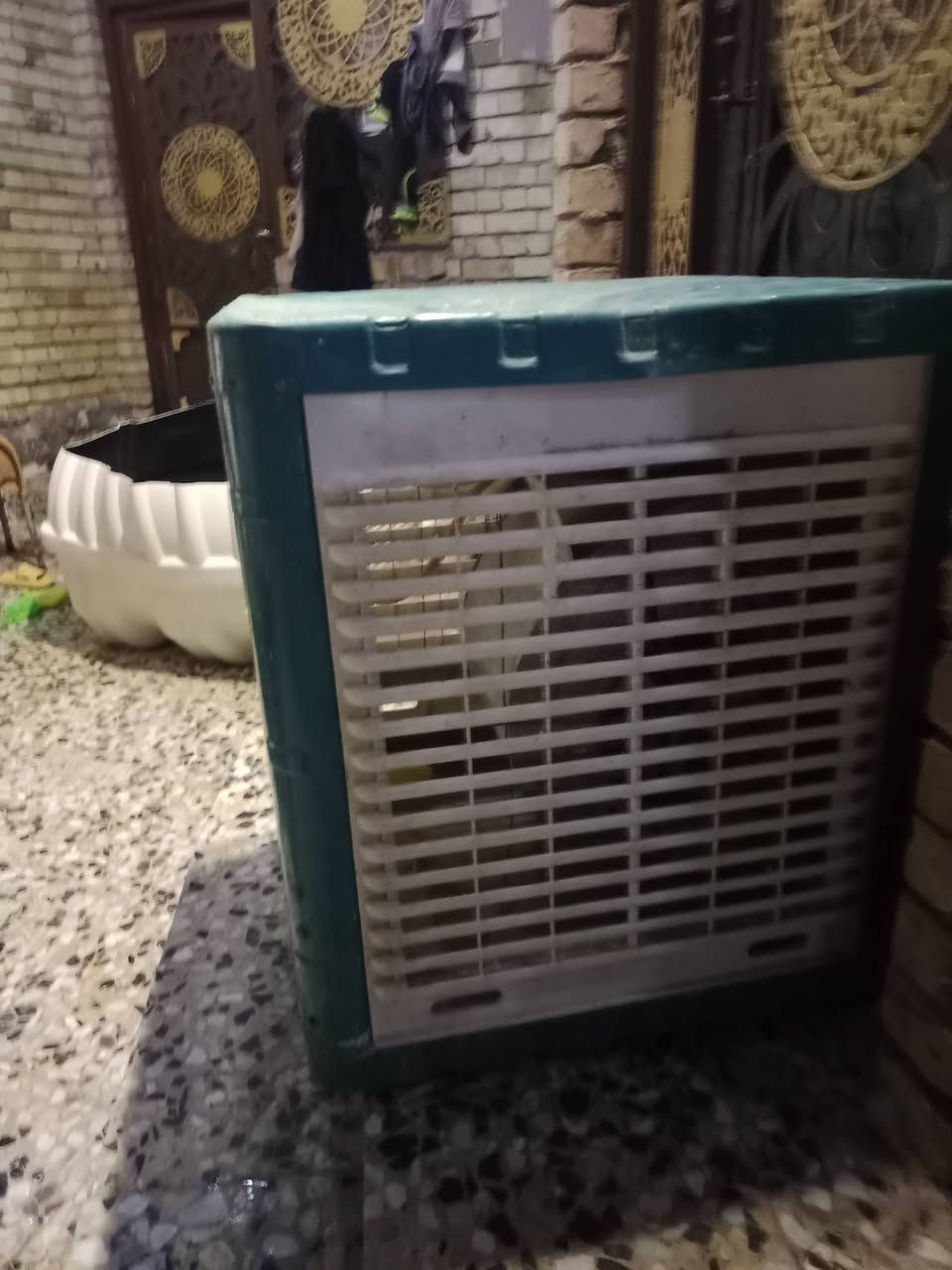 مبردة نظيفة جداً 70 وبيها مجال مكانها الانتفاضة الثالثة للاستفسار ***********

