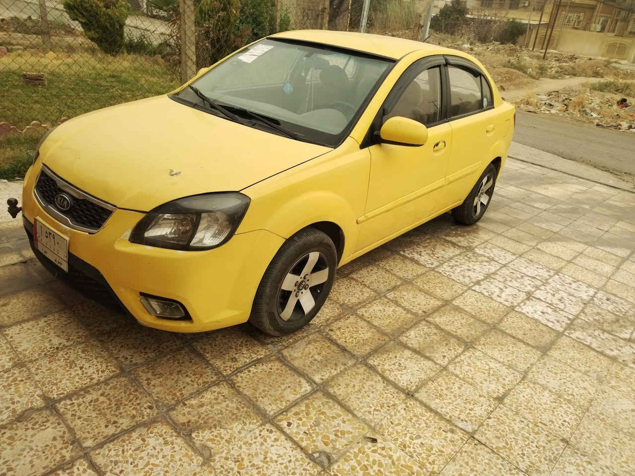 السلام عليكم اخوان كيا ريو موديل ٢٠١٢ محرك ١٦ هيئه ١٥٠ الف عليها غرامات ١٠٠الف دينار عليه بيها بوند بدون دواخل شرط تلكيطات تكسي السعر ١٠٥ بيها مجال قليل ***********   شرط التحويل
