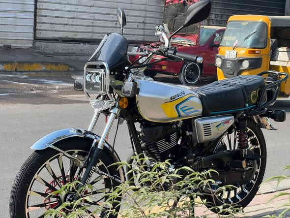 السلام عليكم ايراني سونك •[2026]• ➡️ للبيع

استعمال شهر واحد فقط

كهربائيات شغالة كلهن

المكينة مال شركة بلاد سوده Cc200✅

اوراق كامله بس وصل معرض ومكاتبه

ماشية 6000 بس 

السعر  : { 925 }الف وبيها مجال بسيط للشراي حك جيه 👤

التواصل واتساب : ***********📲

مكان بغداد شعب قرب سما بغداد 

سويج2بصمه2درجه بعدهة زيرو 🧾
