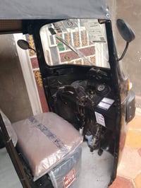 تكتك للبيع موديل 2015داخله ب2016نضيفه سنويه ورقم ومكينه موديل 2020مجفت...