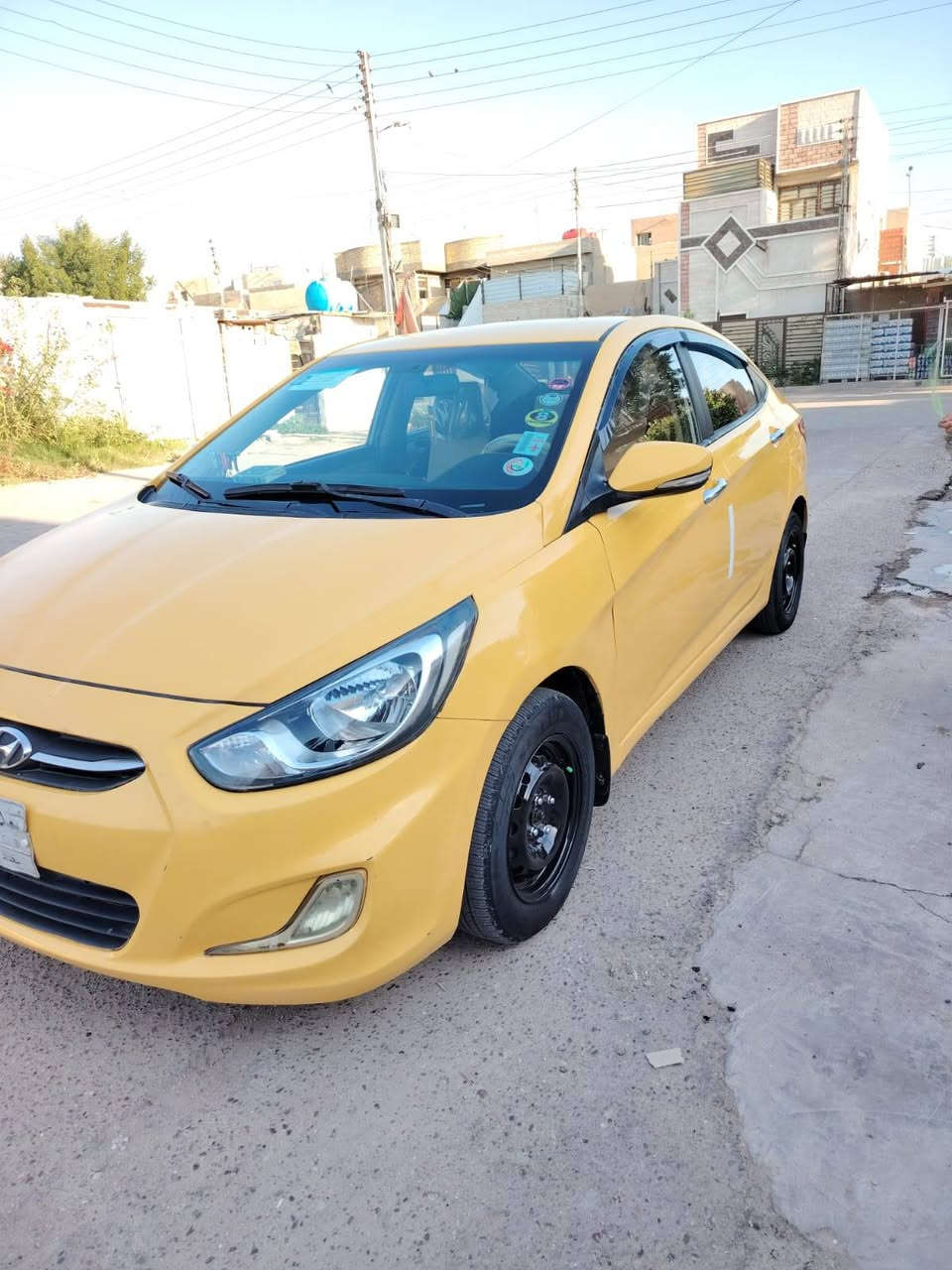 سلام عليكم هوانداي اكسنت خليجي موديل ٢٠١٥ مكينه ١٦٠٠ دوش مكينه كير تبريد ثلج مصفره غرامات سنويه ٢٨ تخم تاير العنوان بغداد الكرخ البياع سعر ٨٢ بي مجال قليل ***********
