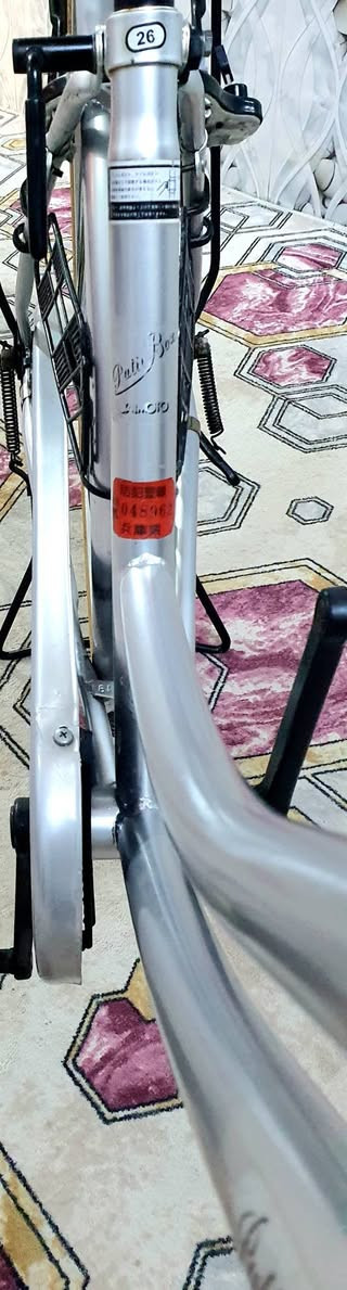 باسكل سوبر A  ياباني 🇯🇵
حجم __ 26
بريكات أمامي وخلفي شغالة
داينمو لايت🔦 ثلجي شغال
قفل وره شغال
باسكل نظيف مال حاوية
مديل 2019/9
اللون سلفري  مميز
📍 المكان: الناصرية – قضاء سوق الشيوخ
💰 السعر: 100$ ألف
يوجد خدمة توصيل 🚚 لناصريه فقط 
التواصل خاص سوق الشيوخ, ذي قار


**إذا كنت صاحب هذا الإعلان وتريد حذفه لأي سبب، رجاءا أرسل رسالة إلى الدعم الفني**