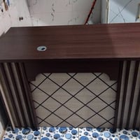 ميز مكتبي للبيع نظيف حيل ما مستعمل  طول 120 وعرض 60 سعرة 125 وبي مجال ...
