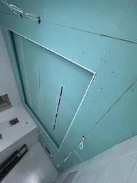 بفضل الله  تم اكمال  تثقيب  السبوتات والمكنتك والبروفايل وتسليك جبس بو...