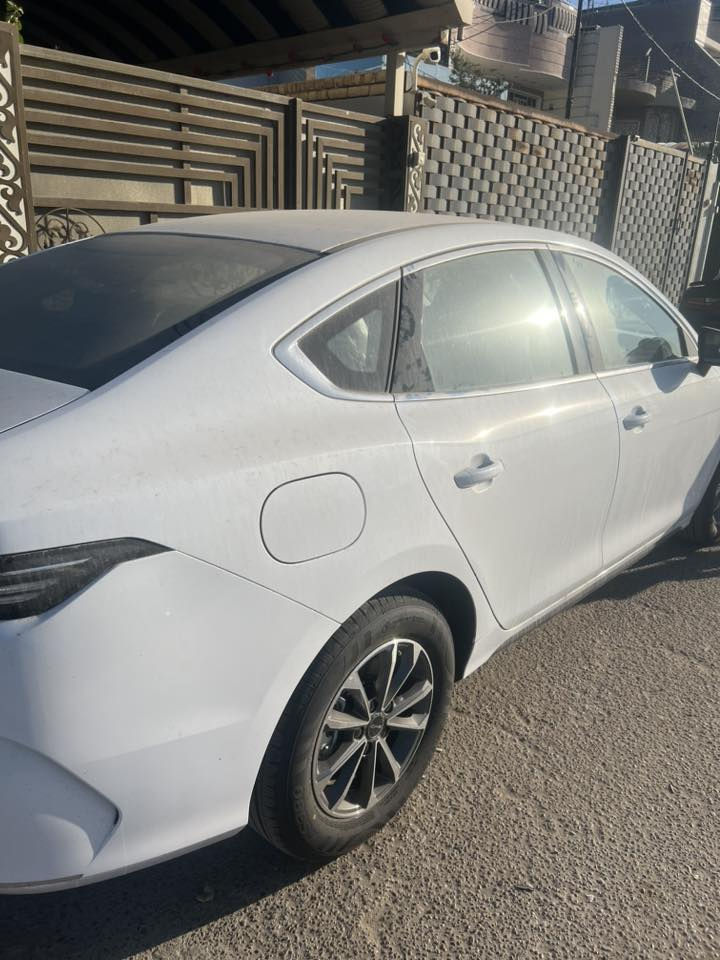 بيوايدي دستروير ،،،،،زيرووووووو 0كم مرقم بغداد كامل بس تثبيت لوحات موديل 2025 غراض كامله ارضيات شاحنه كامل غراضه ويل كروم السعرررررر نارررررر🔥19,550 وبيه مجاللللل بسيط وتدلللون♥️♥️♥️ مكان بغداد هاااااتف *********** واتساب📞📞
