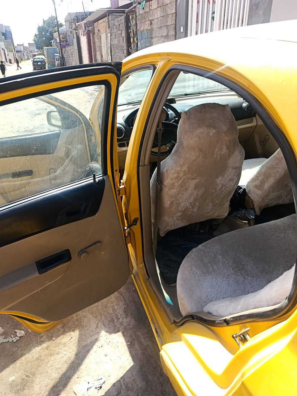 افيو موديل ٩ كفاله عامه كير ومحرك جديد حداديه كله جديده عليه غرامه ٥٠ الف وهيئه ٣٠٠ الف مكفوله من الحادث والضربه فقط مصبوغه عام أثر جراد ستوني مطلعه من الصباغ بعده ممبولشه السعر ٥٢ وبيه مجال للاستفسار *********** او *********** مكان السياره نجف
