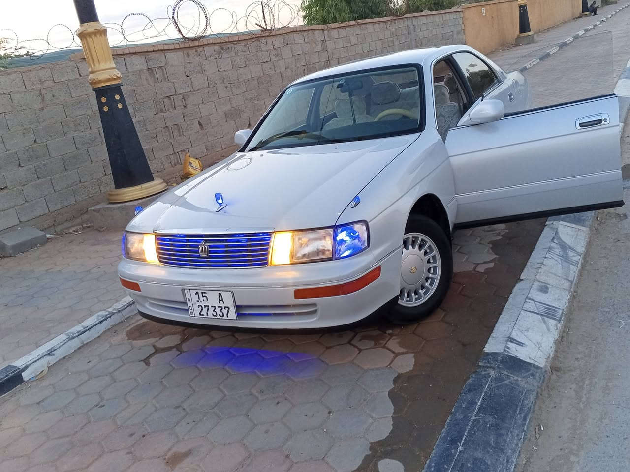 بطه موديل 1992 مكينه 2500 مصبوغة عام 
مكفوله من كصه وضربه  رقم انبار بسمي 
تبريدشغال حداديه جديده مكان كربلاء 
***********
