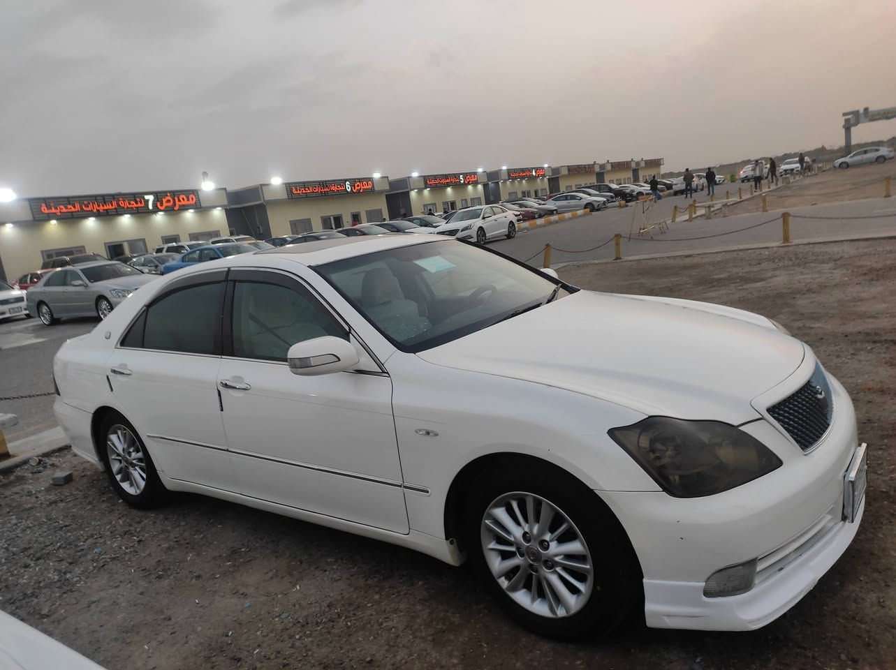 السلام عليكم شاهينه مكفوله موديل2004 اصل البيع السعر160 رقمي ***********
