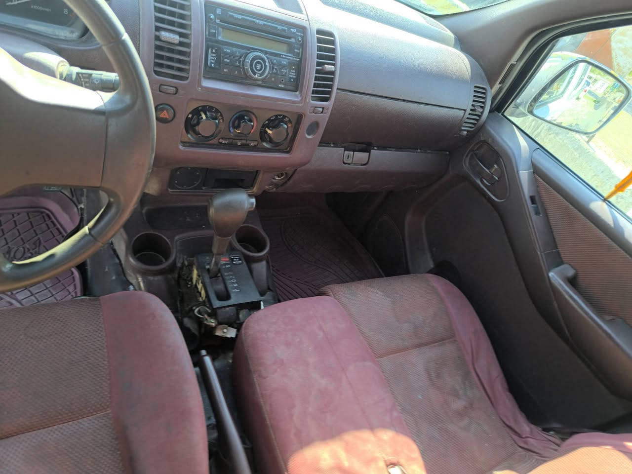 نیڤارە .2009 ابیض.اوتوماتيك..سنوية لحد 2029.انگلیزی.ابشرط تحويل..بعد مكفول.من كير.محرك.صدر.تبريد ثلج.مصبغ عام. بدون حادث بجم ودواخل..عنوان كفري.كلار.دوز..سعر.68معاملە***********
