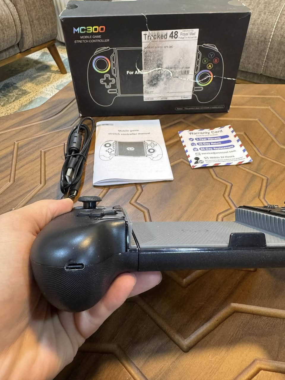 السلام عليكم
جويستك موبايل وايباد تشتغل ع الاندرويد والايفون شحن تايب سي مع انارة RGB جديد مامستخدم
السعر 25 مع توصيل لكل المحافظات🌹


**إذا كنت صاحب هذا الإعلان وتريد حذفه لأي سبب، رجاءا أرسل رسالة إلى الدعم الفني**