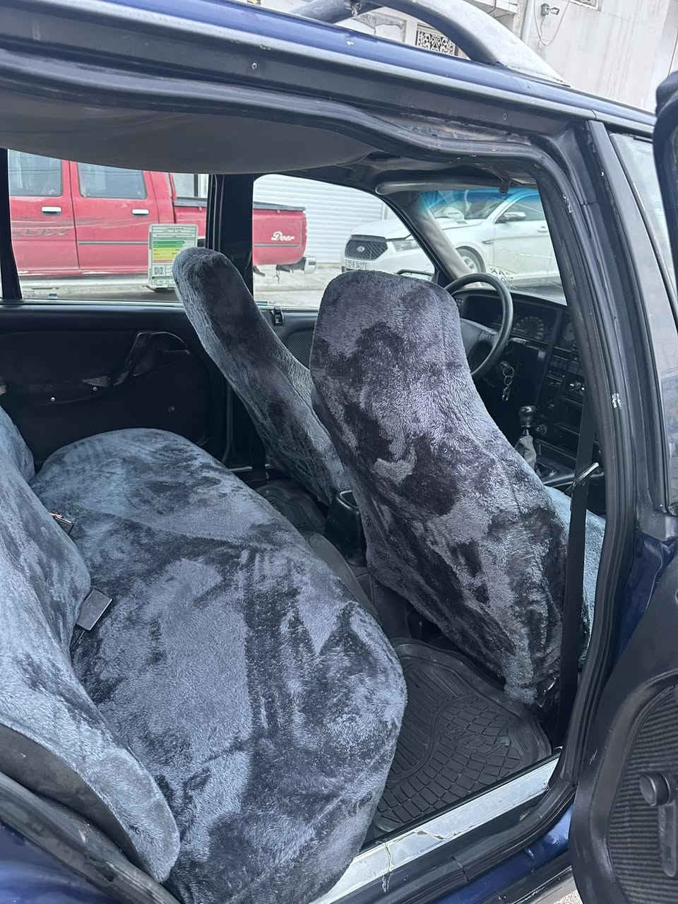 اوميكا موديل 1993 كير مكينه ب شرطه سنويه لحد 2028 تحويل ب شرط ثاني يوم تحويل سعر 32 ورقه رقم موبايل *********** مكان كركوك
