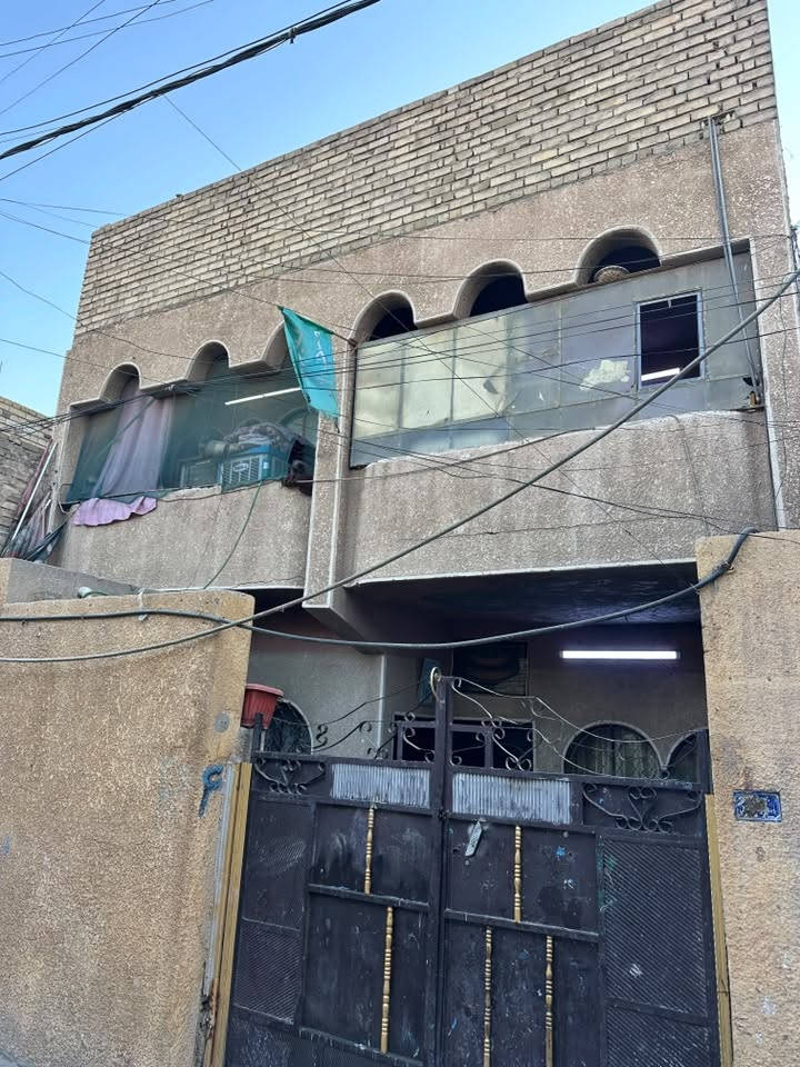 بيت للبيع 

الموقع مدينة الصدر قطاع 60 مقابل زامل ابو الداطلي

مساحته 144 متر 

النزال 18
الواجهة 8

يحتوي على 5 غرف نوم 
  
للأستفسار اتصل ع هذا الرقم 
***********
