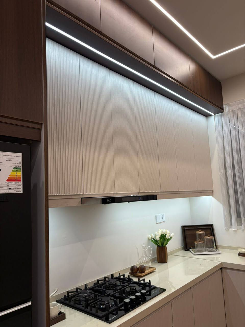 مساء الخير....
عندما يتم اختيار تصميم مميز والوان هادئة وجميلة وشركة ذات خبرة في عالم النجارة الحديثة تصبح النتائج مبهرة....
#آخر اعمالنا في شهر رمضان المبارك 
للحاج عبد الرضا شعيبث
في منطقة البلديات 
مطبخ حار ومطبخ بارد ومطبخ فندقي بالطابق الثاني 
مع ثلاث غرف نوم


**إذا كنت صاحب هذا الإعلان وتريد حذفه لأي سبب، رجاءا أرسل رسالة إلى الدعم الفني**