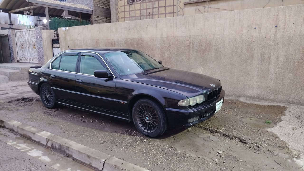 السلام عليكم
كاسحة 728 رقم أربيل موديل
للمراوس بتكسي
***********
 مكاني بغداد أو كركوك
