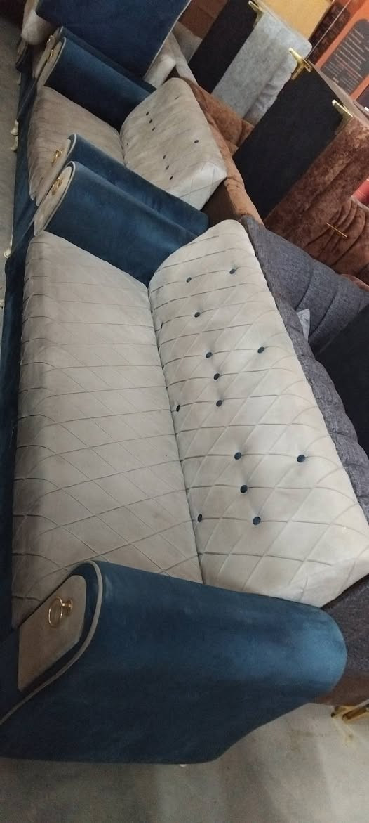 غراض للبيع جديد ومستخدم شرط النضافه💯 وبأسعار جيده
متوفرات في مزاد ونجاره التساهل 😍😍
المكان الخالص/عرب شوكه /
للاستفساراتصال 🤙رقم ***********
او المراسله ع والخاص والواتس أب
