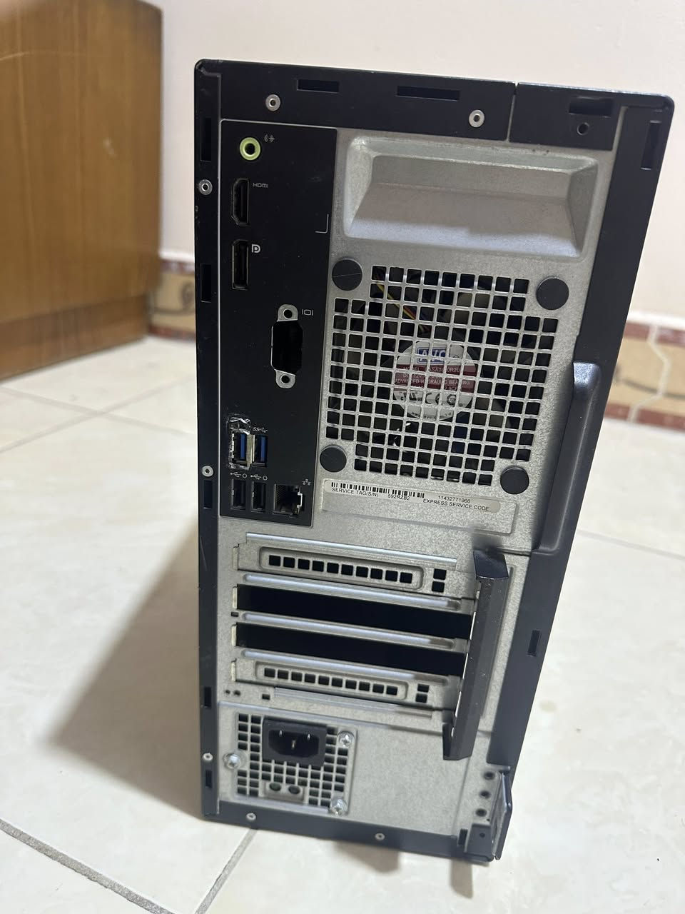 كيس سستيم ديل المواصفات:-
رام 8 جيجا
المعالج i5 6500
ناقصه فقط هارد
السعر 150 وبيه مجال
العنوان البصرة امن الداخلي
***********
