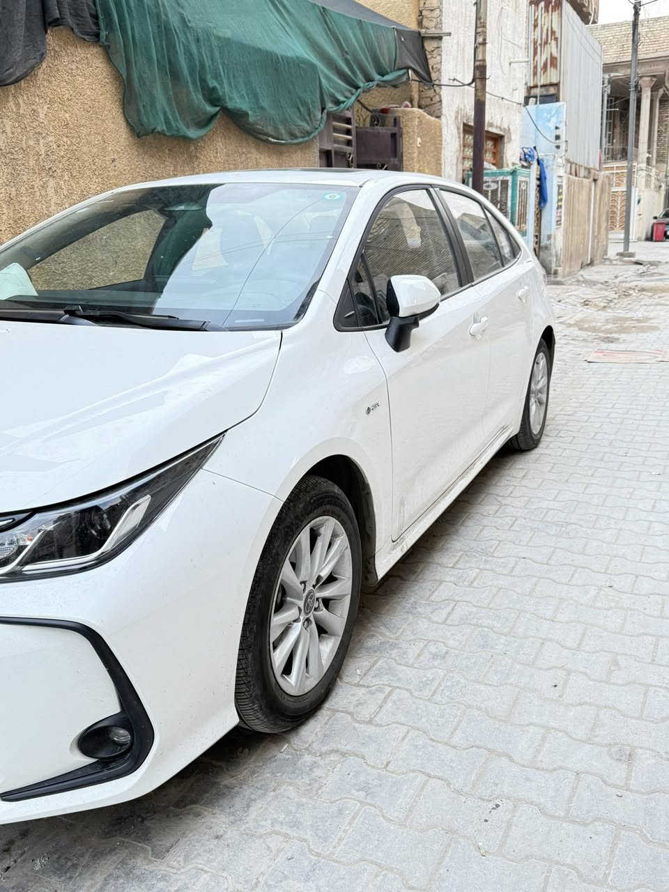 كورلا هايبرد موديل 2025 فول موصفات 1/1
ماشيه 3000 بعدهي بتراب شركه نظافة 100% 
تجي تشوف بعينك سياره مابيه اي نقص 
للتواصل ***********
