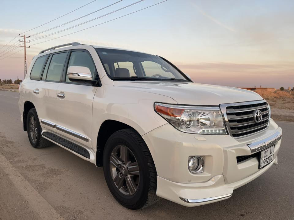 ‏‎لاندكروز (2012) فطيم  
‏‎_ المواصفات :-
‏‎_  رقم بغداد تحويل ثاني يوم
‏‎_ حجم  المحرك  6 سلندر  (  4000)
‏‎_ ‏‎سلايد(فتحة قمارة)
‏‎_ ‏‎كرسي كهرباء
‏‎_ ‏‎تشغيل عن بعد
‏‎_ ‏‎كامره خلفيه بلادي 
‏‎_ ‏‎تحكم_استيرن
‏‎_ ‏نظام  ABS
‏‎_  نظام اطفاء الايرباكات العلويه RSCA
‏‎‏‎_ ‏‎ثلاجة 
‏‎_ ‏‎نظام اقتصادي بانزين ECO
‏‎_ ‏‎حساس (امامي+خلفي)
‏‎ملاحضه سياره بارد بسيط
السونار مرفق بالمنشور
 ‏‎
السعر : 355 وبيه مجال

مكان السياره واسط  الزبيدية 

 ***********
***********
