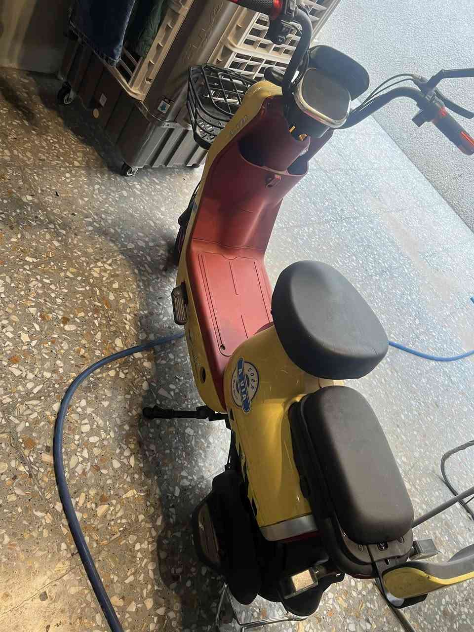 ااسلام عليكم
للبيع دراجه شحن اي نقص مابيها كامله


**إذا كنت صاحب هذا الإعلان وتريد حذفه لأي سبب، رجاءا أرسل رسالة إلى الدعم الفني**