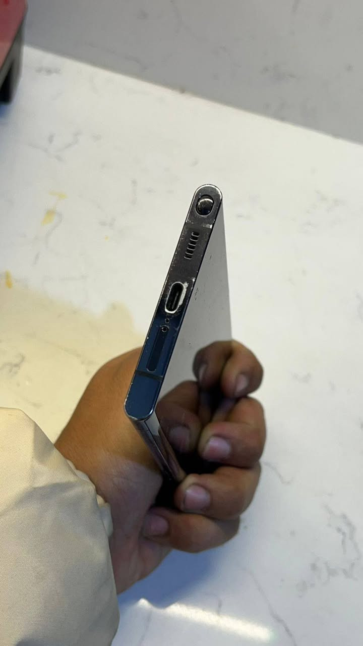 للبيع
S22 أمريكي

مكفول
دبل شريحه
السعر 450 وبي مجال 

مكاني العبيدي الرئاسة 

شراي تصل9647779558864


**إذا كنت صاحب هذا الإعلان وتريد حذفه لأي سبب، رجاءا أرسل رسالة إلى الدعم الفني**