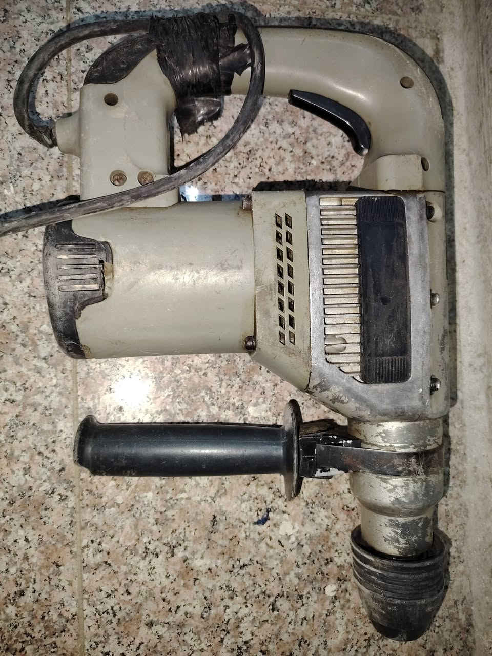 دريل همر كراون خمس شروح
شغال شرط الفحص
النجف الاشرف
السعر ٧٥مع المجال@


**إذا كنت صاحب هذا الإعلان وتريد حذفه لأي سبب، رجاءا أرسل رسالة إلى الدعم الفني**