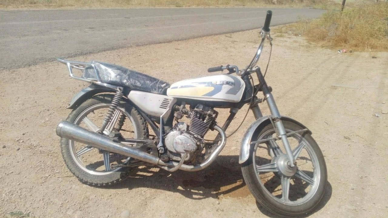 موطور 5كير 
للمراوس بزون شعندك نزل


**إذا كنت صاحب هذا الإعلان وتريد حذفه لأي سبب، رجاءا أرسل رسالة إلى الدعم الفني**