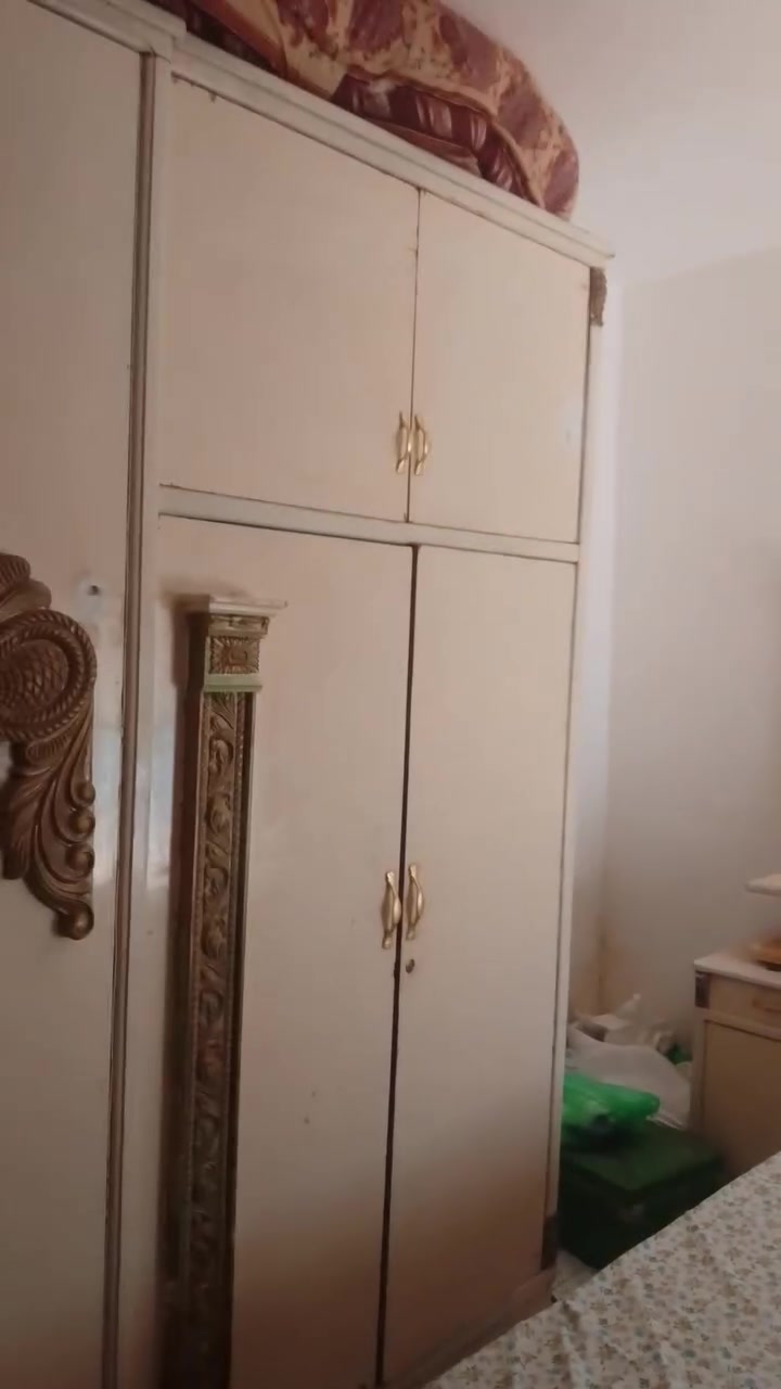 السلام عليكم غرفه البيع ام سته  جاهزه مابيهه شي  غرفه نضيفه تي تكلبهه  وتشوفهه شوفت  عينك عله هذه الرقم  ***********
