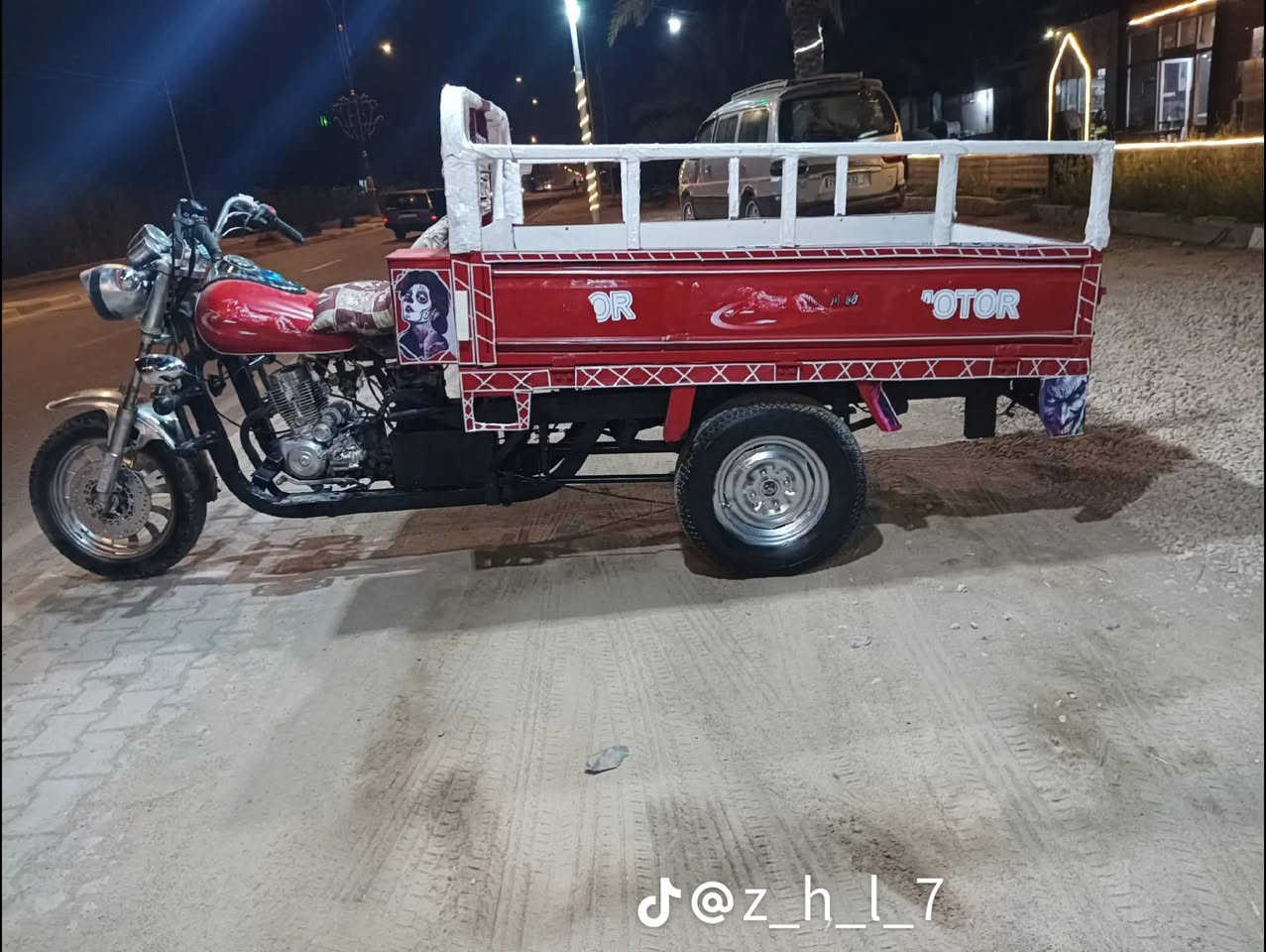 السلام عليكم شباب ستوته امتيار رقم وسنويه اصولي موديل 2011مكينه 25 شرط الجديدة كهربايات كله شغال نكره سلف تخم تاير جديد شاصي شرط الكفاله السعر مليون وبيه مجال للشراي مستعجل على البيعه هذا رقمي ***********
