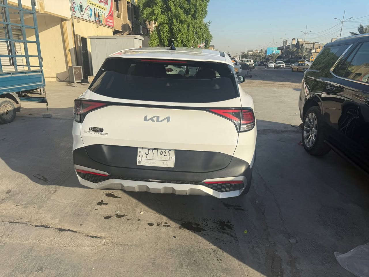 السلام عليكم
سبورتج موديل 2023 امريكي 

حادثها چاملغ وباب نفسه الون

للبيع  

فول مواصفات عدة البنوراما

مواصفات 

مكينه 2500 المرغوب 

بصمه +ابواب 

ترحيب اضاءة 

شاشة طويلة 

انضمه قيادة 

اشارة بالمري 

رادار نقطة عمياء 

رادار قيادة الي 

اوتو بارك 

اوتو ستوب 

هند بريك بصمه 

حساس خلفي 

كشن كهرباء 

كشن جلد 

تبريد قطعتين 

لايت زينون 

لد نهاري اكس )(

بك لايت لد 

كروز مثبت سرعه 

تشغيل عن بعد 

 

رقم بغداد 

السعر 195

وبيها مجال 

***********

مكان السيارة بغداد
