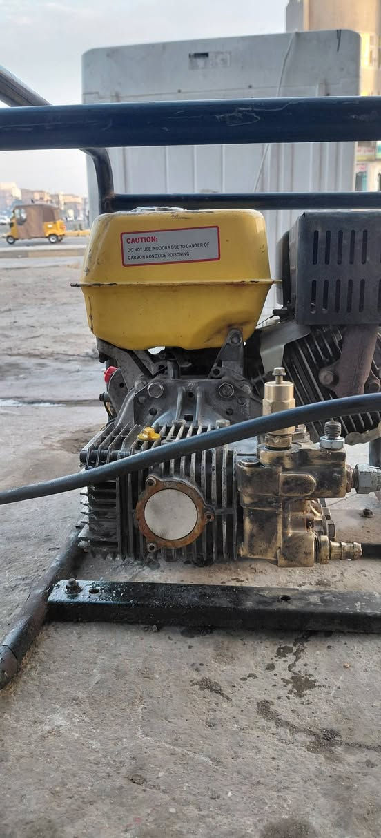 سلام عليكم البيع صنع ياباني ٣٠٠ بار جديده  
***********
