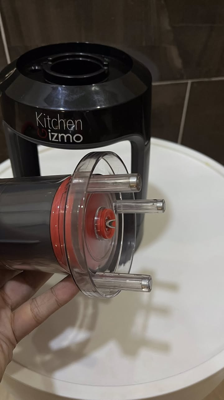 السلام عليكم
صانعة قهوة كبسولات تستخدم للتخيم او للسفر 
بيها مكان لتخزين الكبسولات


**إذا كنت صاحب هذا الإعلان وتريد حذفه لأي سبب، رجاءا أرسل رسالة إلى الدعم الفني**