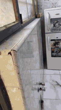 بيت للبيع الحميديه نزال 25/واجهيه 8/طابق ونص غرف نضام سويت اربع غرف بلبيت للاستفسار اتصل بالرقم ‏‪***********‬‏
