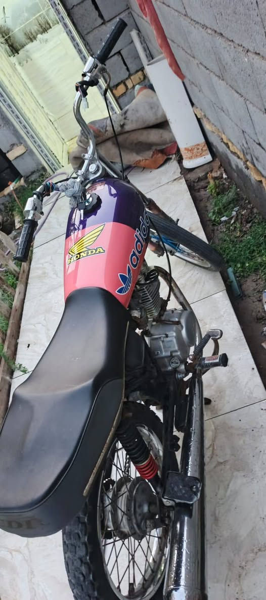 سلام عليكم نامه مديل 22مكينه لا تنقيص ولا تبخير شلعه ومعدل فول تانكي كشن دوسه غراض جديده كلهن ربع ماذب عليها كبل للشارع دراجه سامته مكاني بصره كرمه سعر 375 وبيها مجال تواصل ***********

