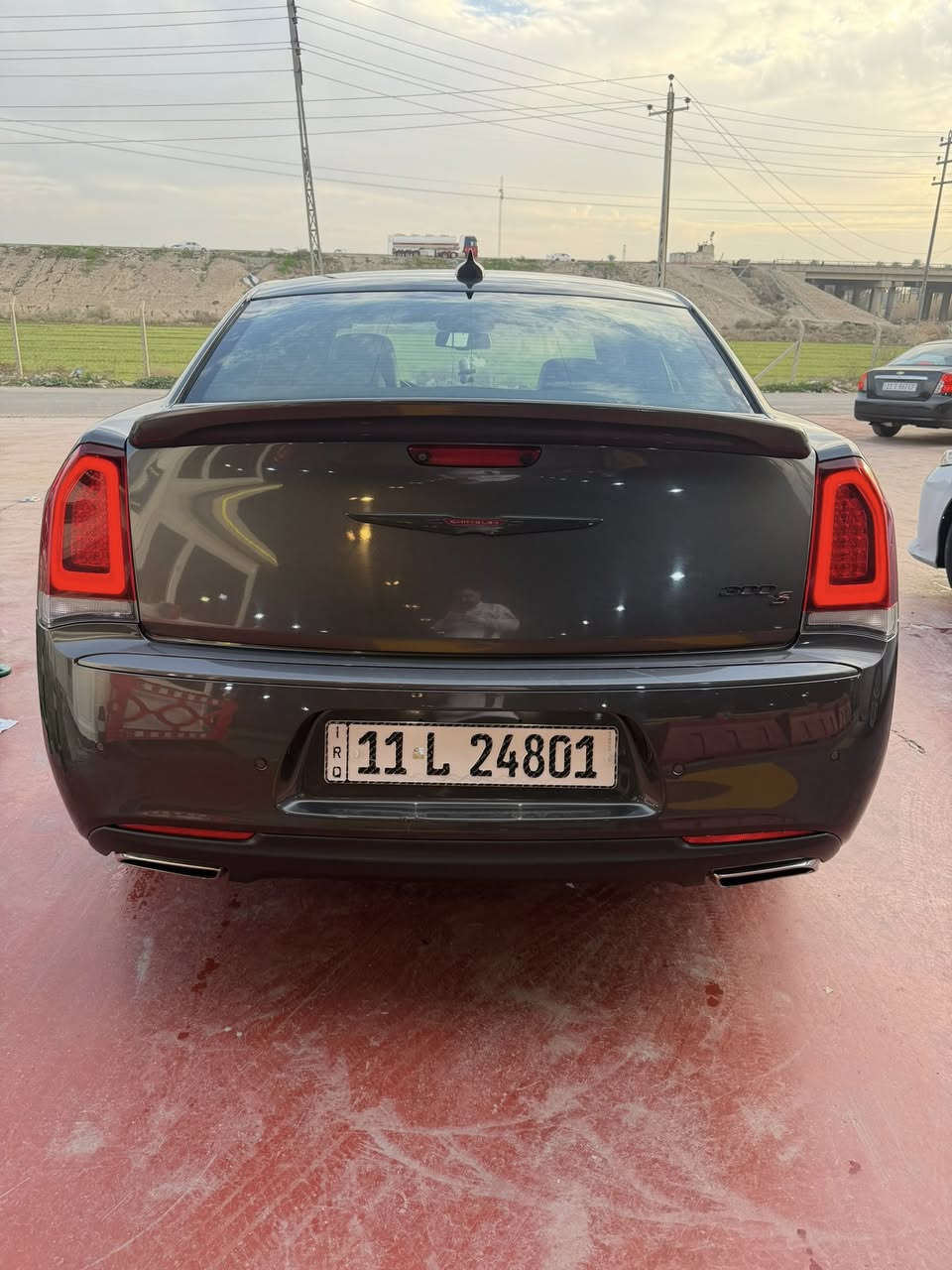 🪬 اوباما 2021  S امريكي رقم بغداد دولي جديد 🪬
سياره حادثه موضح بل صوره جاملغ مبدل بلادي نفس لون وحافه الباب صبغ بدون كلير 

المسافة المقطوعة 71 mi فقط وضع الوكالة

حجم المحرك 3600

مواصفات السيارة:-
*بانوراما
* نقطة عمياء . 
* حساسات امامية . 
* مصابيح امامية زنون مع  بلوجكترLED . 
* ويل قياس 20 أنج . 
* حساسات خلفية .  . 
* شاشه كبيرة مع نظام ملاحة نفكيشن GPS .
* سستم صوت كامل مع دمام خلفي 
* كراسي جلد طبيعي شعار S
* مقاعد أمامية كهربائية عدد 2 .  . 
* مقاعد أمامية تبريد وتدفئة . 
* مقاعد خلفية تدفئة . 
* تشغيل عن بعد .  . 
* تدفئة ستيرن . 
* محدد سرعة .  . 
* كاميرا خلفية دوارة.
* مرايا رادار مع ترحيب متحسسة للاضاءة  
* دخول ذكي (بصمة) .

(السيارة رقم بغداد دولي الجديد)

مكان السيارة بغداد 
سعر 280 وبيها مجال
📞 ***********
