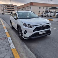 بسم الله الرحمن الرحيم  راف فور RAV4 2025  بانزين فقط  وكالة ساز (ام ا...