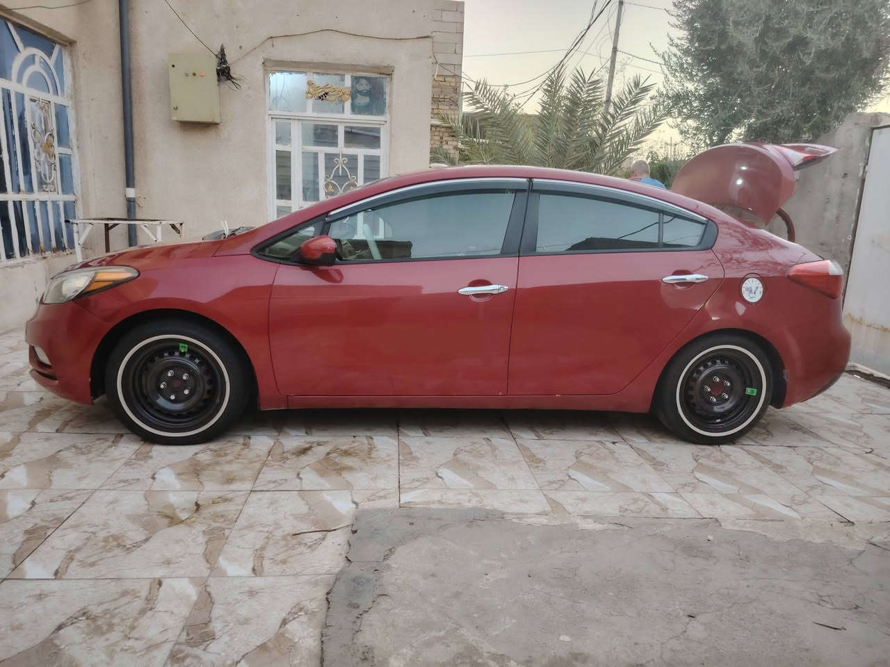 سلام عليكم 
فورتي مديل 2016 للبيع

السياره نظيفه برغي مناقصها ومتعوب عليها 

ماشيه 130 الف مكينه كير حداديه  تبريد ثلج 

 أي نقص مابيها كله فول 

غرفتها تخبل. السياره مواصفاتها:

بيها 3 انضمة قياده

نضام ايكو وسبورت 

مانع انزلاق 

تحكمات ستيرن وباقي المواصفات المعروفه

بيها ثلاث قطع 

مكينه 2000 سياره كلش نضيفه مامتعوبه الشراي سنويهَ لل29 بأسمي السياره رقمها بغداد انكليزي هزه جديدة .

سعر ١٠٣  قفل قفل مكان نجف مشخاب إستفسار خاص


**إذا كنت صاحب هذا الإعلان وتريد حذفه لأي سبب، رجاءا أرسل رسالة إلى الدعم الفني**