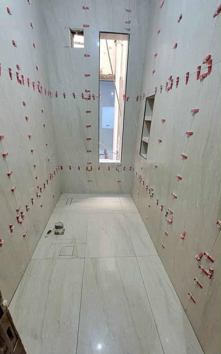 خلفه سرميك بورسلين كاشي مرمر دراج شغال درجه أوله موجود في بغداد***********رقم بي وتس
