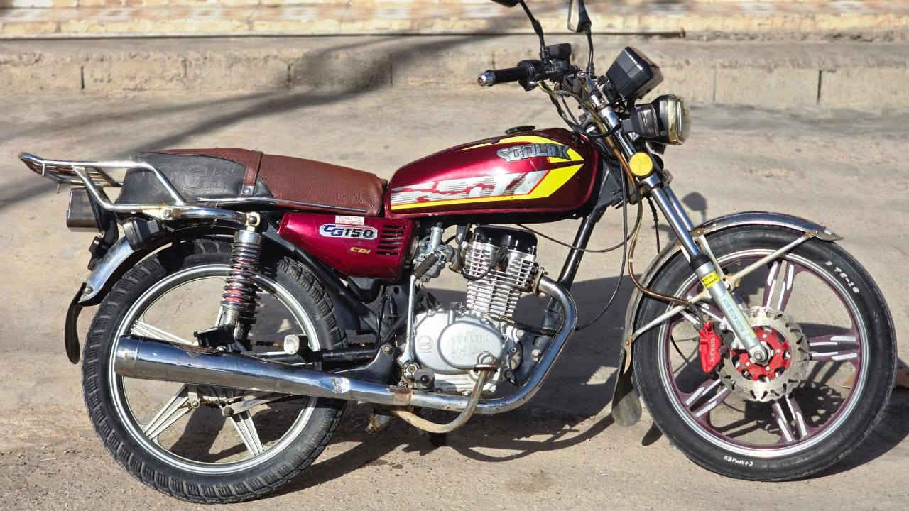 دراجة تايكر موديل 2024 مناقصهة اي شي بس ويالتهة مبدلة مال سيفان مكاني ديالى خالص سعر 450 بيهة مجال
***********
