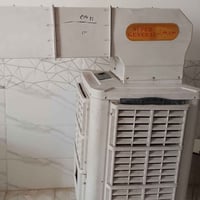 مبردة شغاله ونضيفه السعر 200مكان بغداد اي ستفسار عل رقم 07779650817