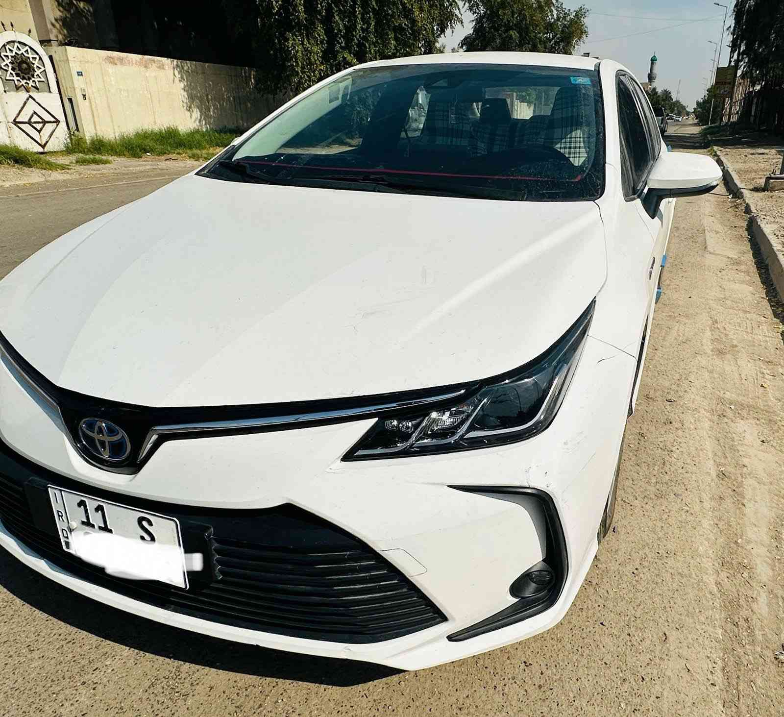 السلام عليكم
كورلا موديل 2021 هايبرد  
مكفولة من الصبغ والتبديل حتى الدعاميات 
بيه فقط رصعتين زغار  
رقم بغداد بأسمي 
مكاني بغداد 
السعر 140 وبيه مجال 

‭0775 721 9033‬
