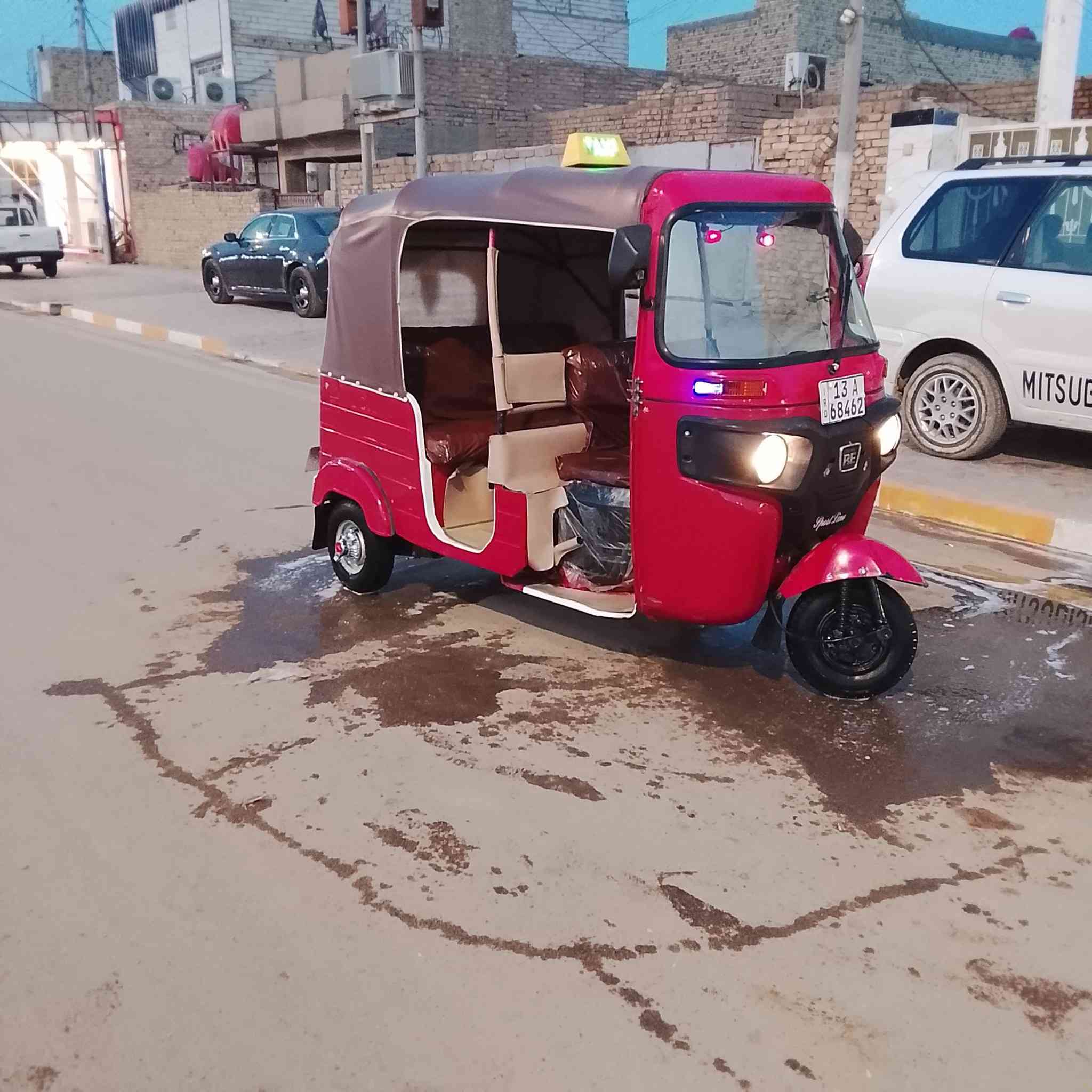 سلام عليكم تكتك لبيع مجفته مكينته مكفوله بس كعيه بس دوس معمره وبيه شغوط تكتك خير من يم الله رقم وسنويه بكاني ابو رمانه ميسان ***********سعر 5200 بيه مجال موديل 18 داغله 19 مو شراي لا يغابر
